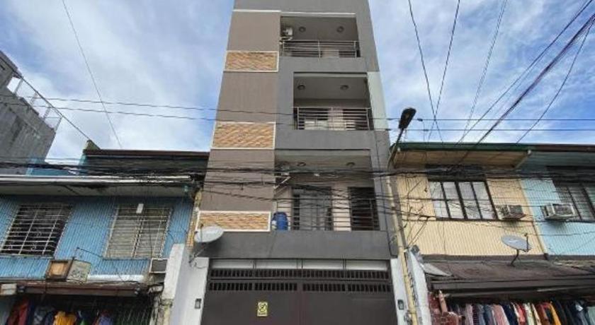 Oyo 766 Ichehan Apartments Manila Esterno foto